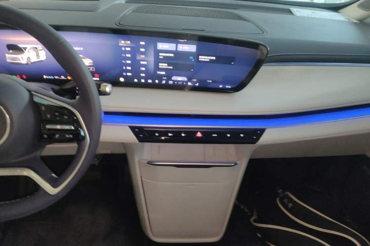 Used Buick GL8 New Energy 2026 Model Lu Zun Luxury Edition