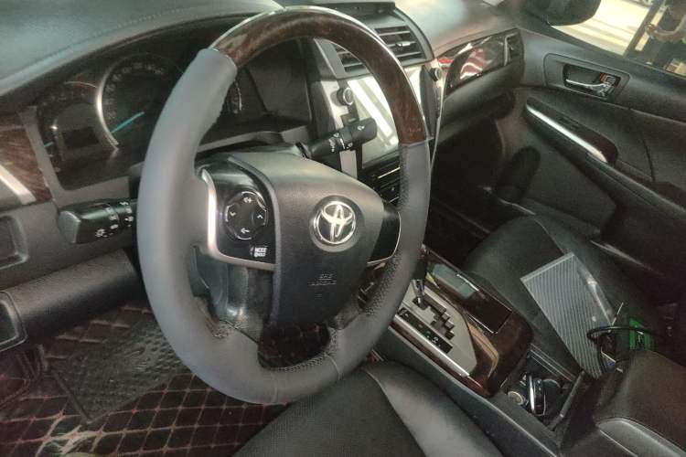 Used Toyota Camry 2015 2.0G Premier Edition