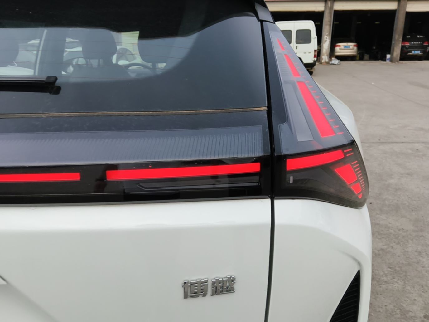 Geely Auto Emgrand X7 Sport 2026 Model 1.5TD Aspirational — снимка 9
