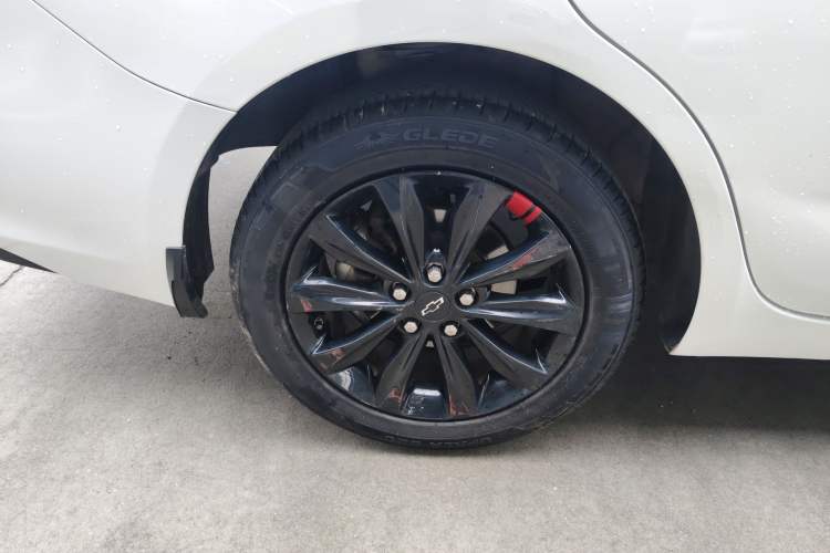 Used Chevrolet Monza 2019 Redline 320T Dual-Clutch Joyful Edition China VI Standard Right Rear Wheel Hub