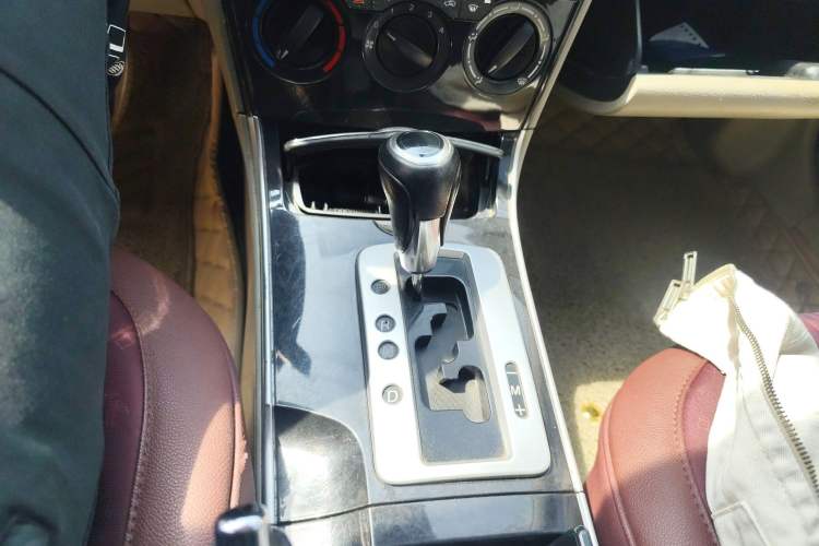 Used Mazda 6 2012 2.0L Automatic Fashion Edition Gear Lever