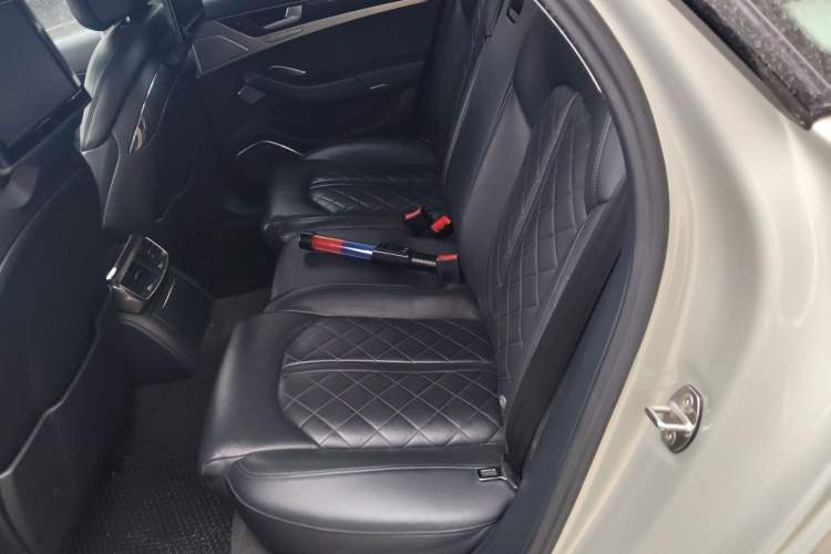 Used Audi S8 2014 S8 4.0TFSI quattro
