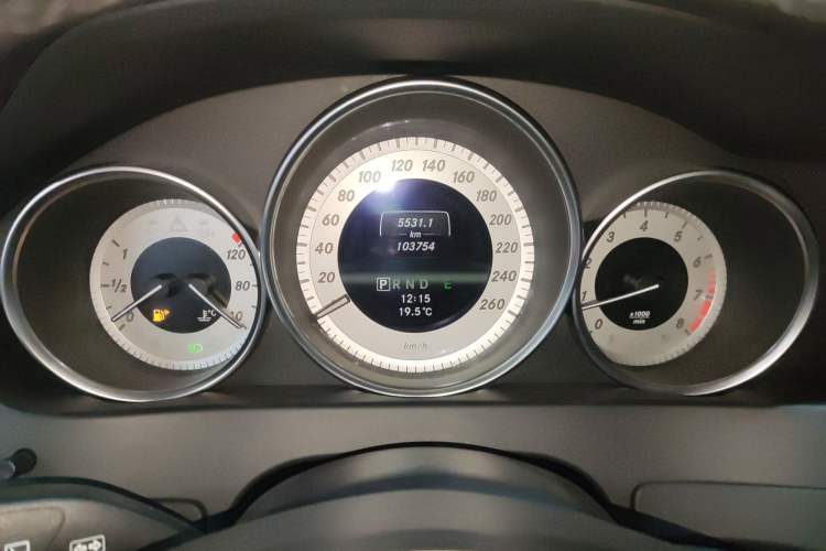 Used Mercedes-Benz C-Class 2011 C 200 Fashion Travel Edition