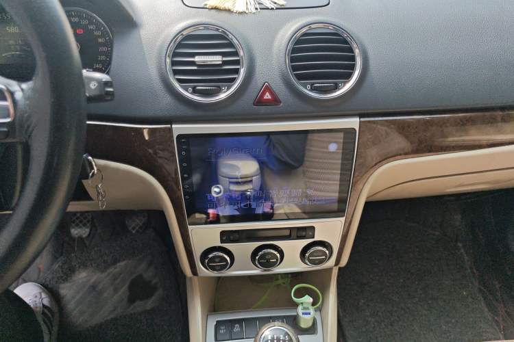 Used Volkswagen Lavida 2011 1.4 TSI Manual Prestige Edition Audio And AC Panel