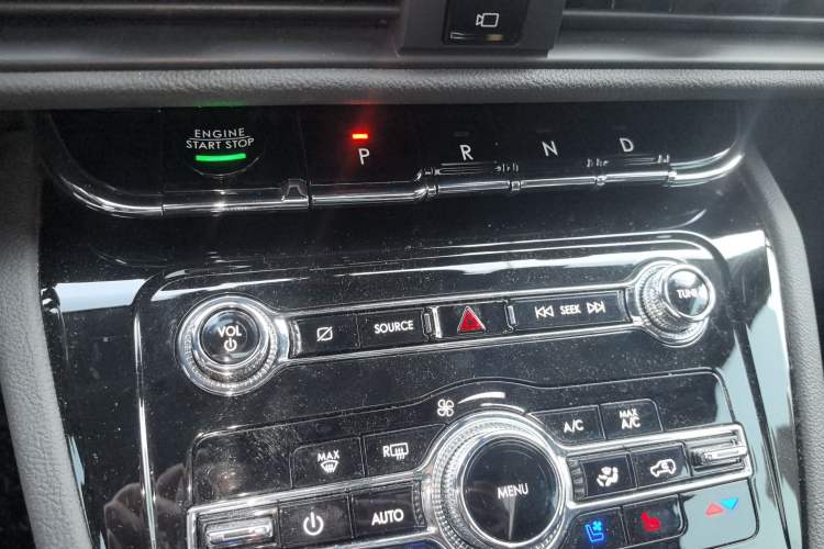 Used Lincoln Corsair 2022 2.0T Two-Wheel Drive Luxury Edition
