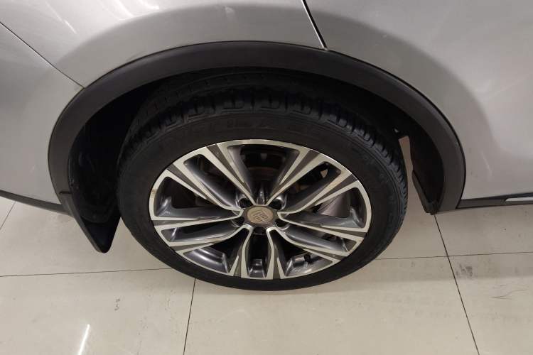 Used BYD Tang 2018 2.0T Automatic SmartConnect Prestige 7-Seater China V Standard Exterior 5