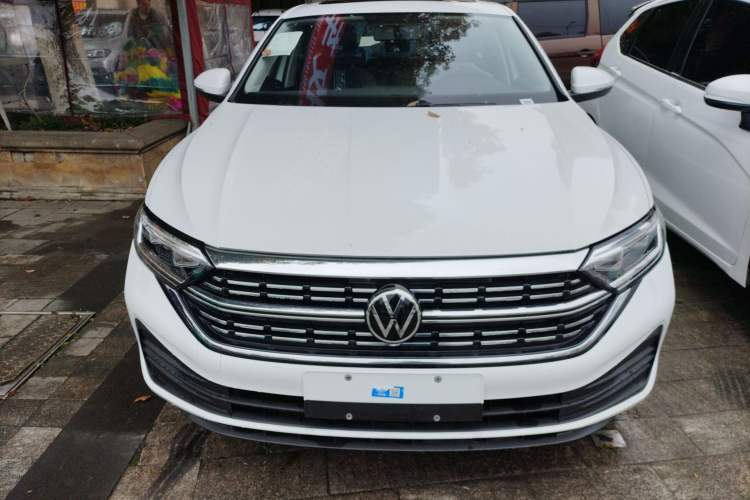 Used Volkswagen Sagitar 2025 Facelifted 300TSI DSG Flyover Edition