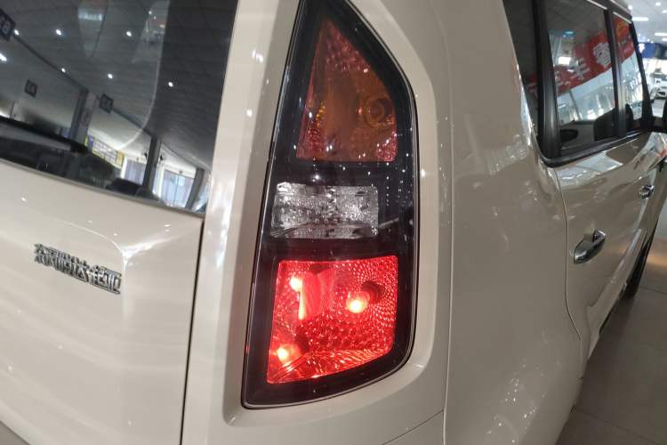 Used Kia Soul 2013 1.6L AT GL
