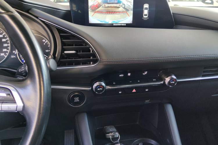 Used Mazda 3 Axela 2021 2.0L Automatic Zhiyao Edition
