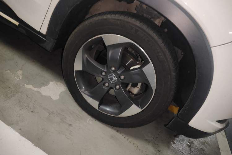 Used Honda Vezel 2017 1.8L CVT Front-Wheel Drive Pioneer Edition