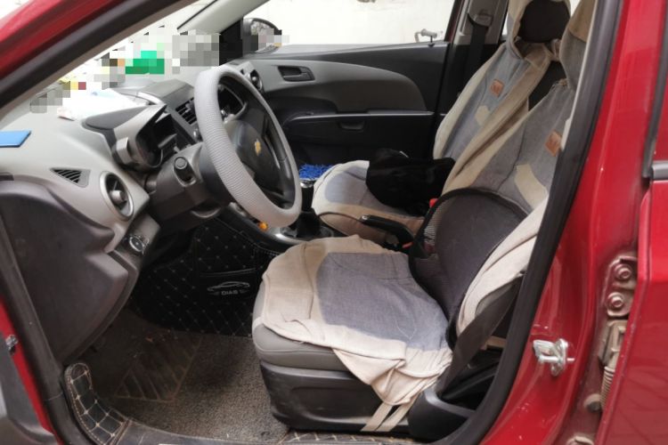 Used Chevrolet Aveo Sonic 2011 Sedan 1.4L MT SL
