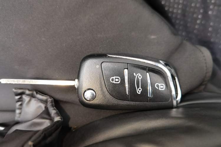 Used Geely Auto Diamond 2016 1.5L Manual Elite Edition
