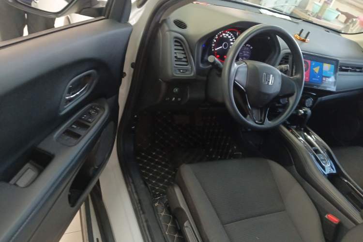 Used Honda Vezel 2020 1.5L CVT Elite Edition
