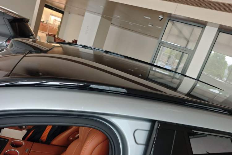 Used Hima AITO M8 2025 Extended-Range Ultra Version 53.4 kWh 5-Seater Edition Roof