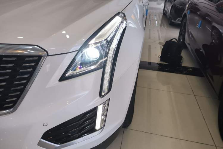 Used Cadillac XT5 2022 2.0T Two-Wheel Drive Luxury Version
