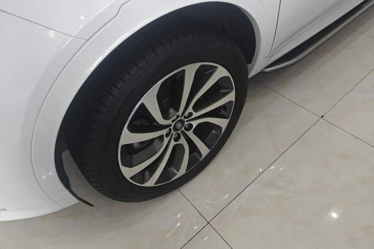 Used Land Rover Discovery Sport New Energy 2022 Facelifted P300e Plug-in Hybrid Electric Version
