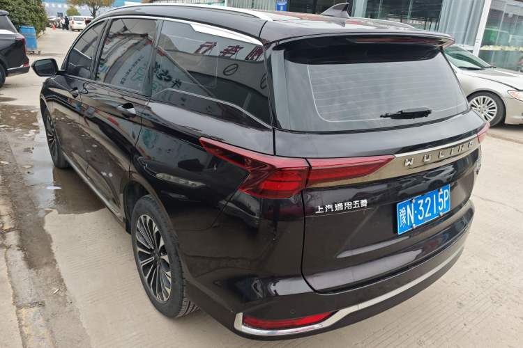 Used Wuling Victory 2023 2.0L DHT Luxury Edition
