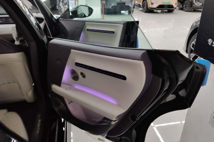 Used Avatr 06 2025 Max All-Electric Version