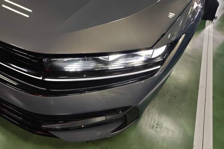 Used Volkswagen Magotan 2024 380TSI DSG Prestige Edition DaMai Package