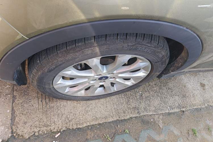 Used Ford Kuga 2015 1.5L GTDi Two-Wheel Drive Fashion Edition