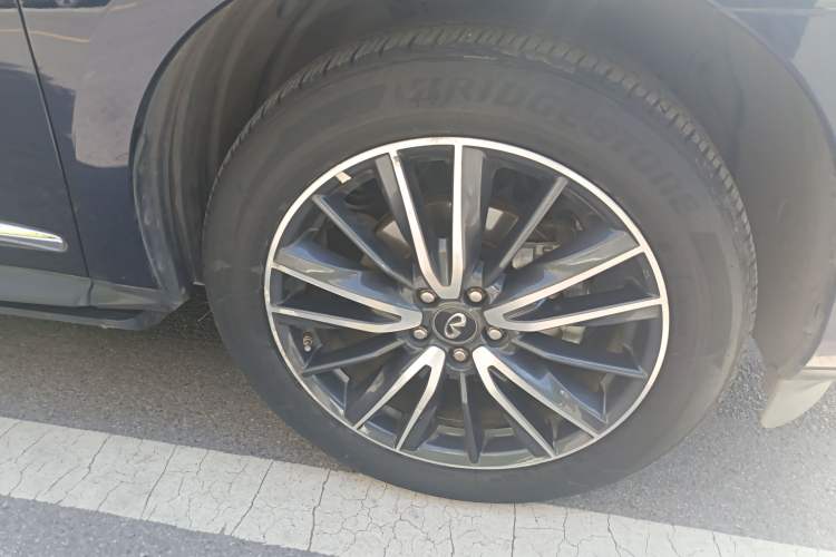 Used Infiniti QX60 2016 2.5 S/C Hybrid Two-Wheel-Drive Excellence Edition China V Standard