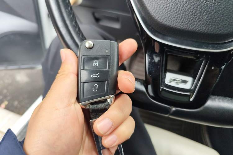 Used Volkswagen Golf 2017 230TSI Automatic Luxury Million-Vehicle Commemorative Edition