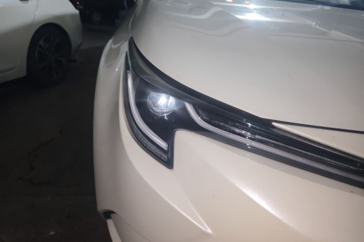 Used Toyota Levin 2019 Dual-Engine 1.8H E-CVT Sport Edition China VI Standard Right Front Headlight