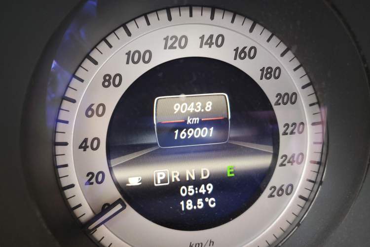 Used Mercedes-Benz C-Class 2011 C 200 Fashion Travel Edition Odometer Close Up