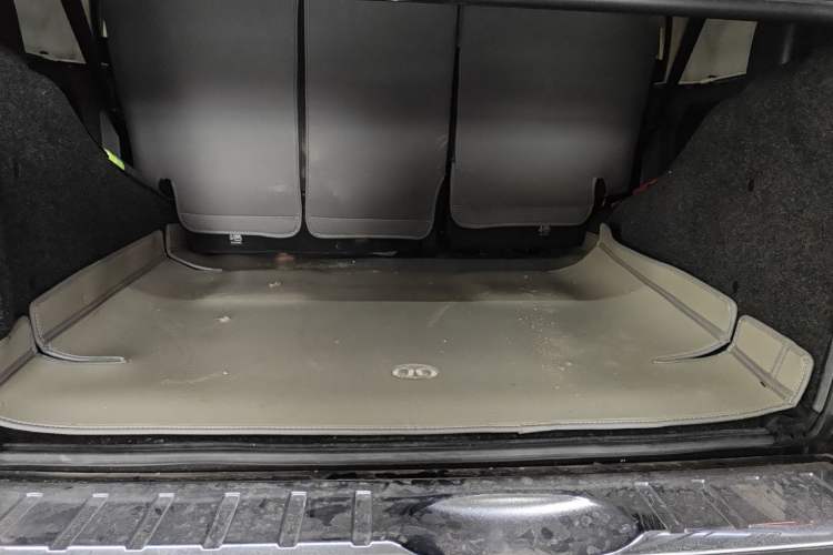 Used BAIC Off-Road BJ40 2024 2.0D Blade Hero Glory Edition Trunk