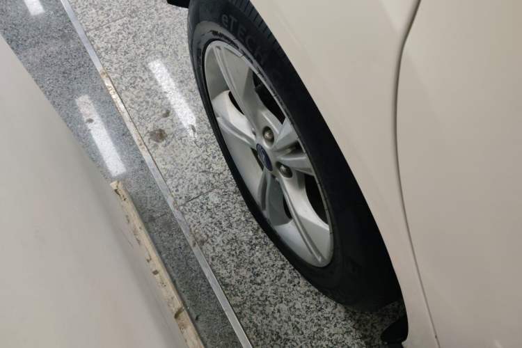 Used Ford Focus 2012 Hatchback 1.6L Automatic Fashion Edition