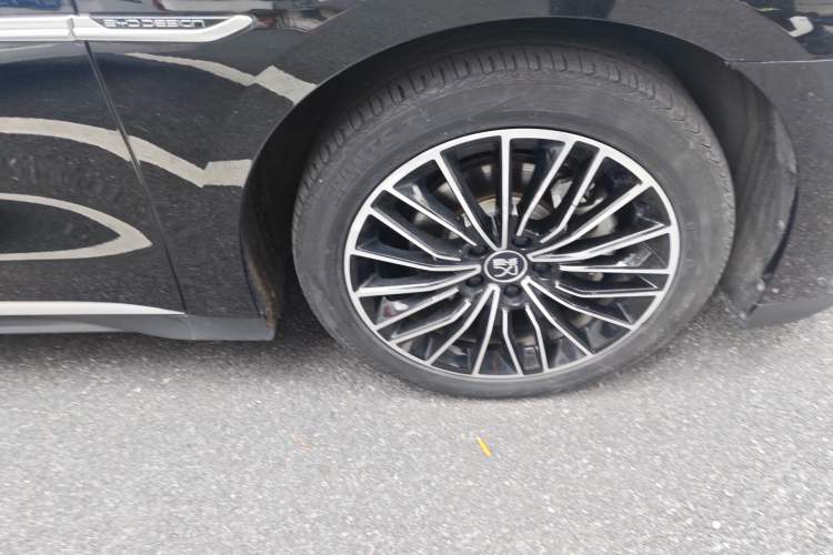 Used BYD Han 2022 DM-i 121KM Luxury Model