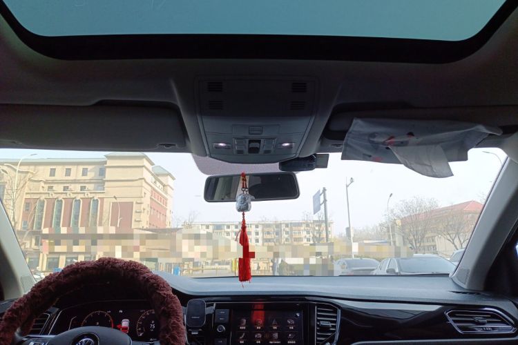 Used Volkswagen T-ROC 2019 280TSI DSG Two-Wheel Drive Comfort Version China VI Standard
