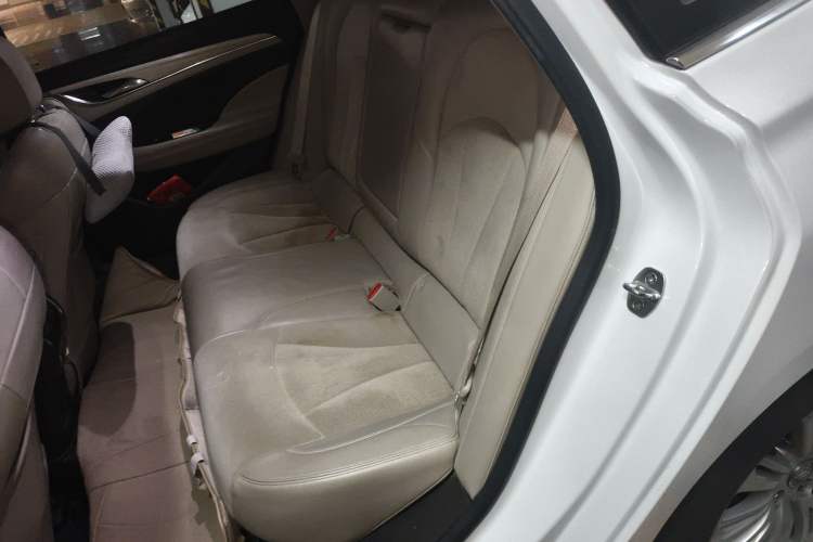 Used Buick LaCrosse 2016 30H Luxury Version
