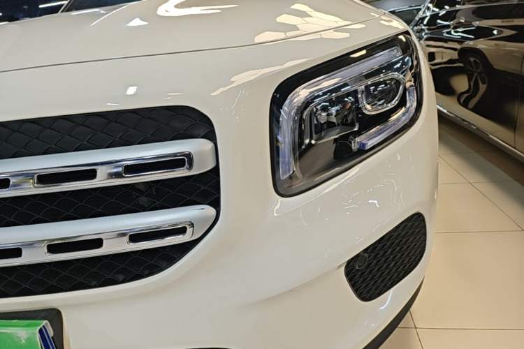 Used Mercedes-Benz GLB 2022 Updated GLB 200 Fashion Edition