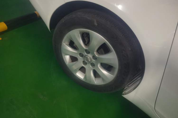 Used Buick Regal 2015 2.0L Leading Fashion Edition