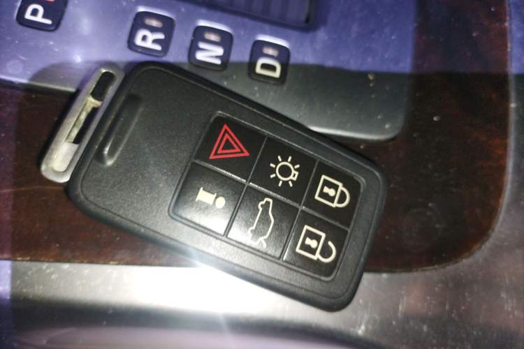 Used Volvo S80L 2012 2.0T T5 Luxury Edition Vehicle Key