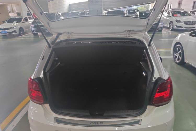 Used Volkswagen Polo 2016 1.4L Automatic Trendy Model
