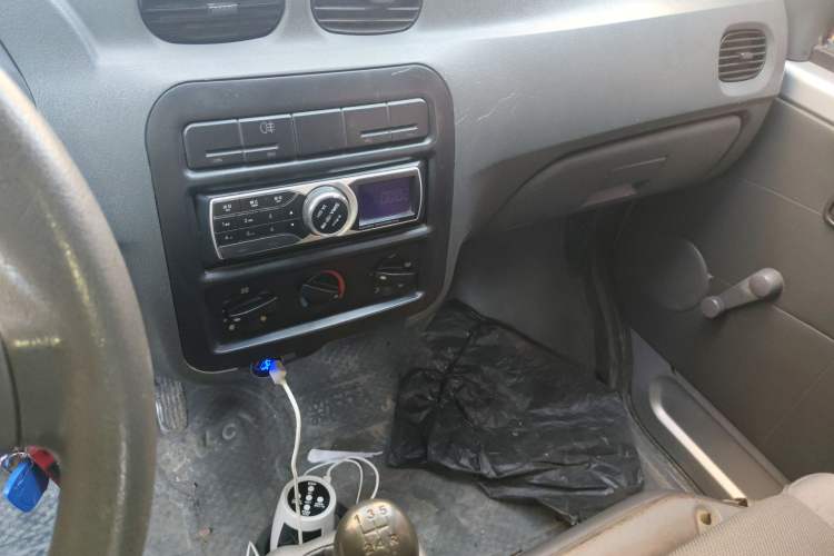 Used Wuling Zhiguang 2010 1.0L New Version Practical Edition with Short Body