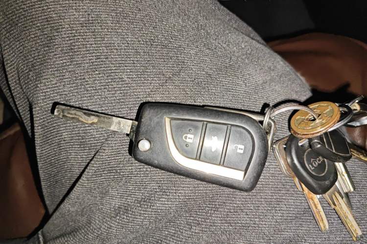 Used Toyota Corolla 2016 1.6L CVT GL-i Cool Edition