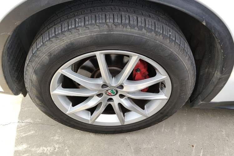 Used Alfa Romeo Stelvio 2017 2.0T 280HP Luxury Edition