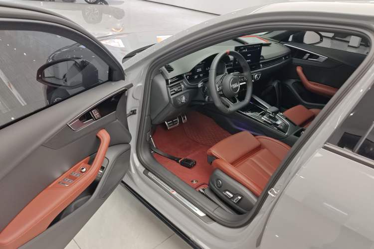 Used Audi A4L 2025 2 Million Units Enjoyment Version 40 TFSI Luxury Dynamic Edition