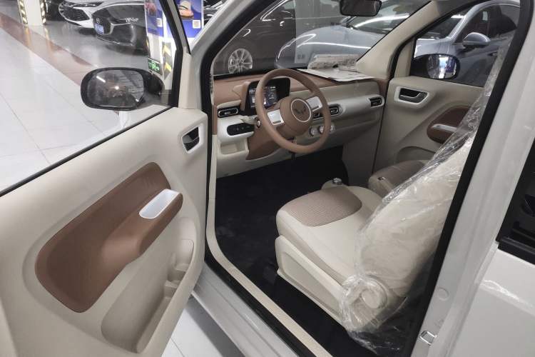 Used Wuling Hongguang MINIEV 2024 3rd Generation 215km Youth Edition
