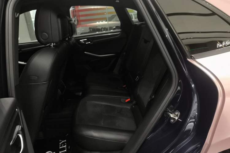 Used Porsche Macan 2018 Macan 2.0T