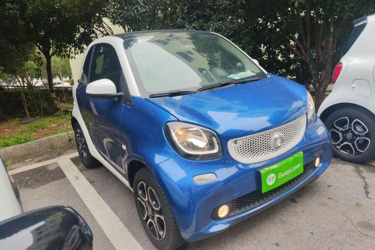 Used smart fortwo 2017 1.0L 52kW New Sound Special Edition China V Emission Standard