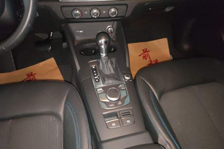 Used Audi A3 2020 Limousine 35 TFSI Fashion Edition China VI Emission Standard
