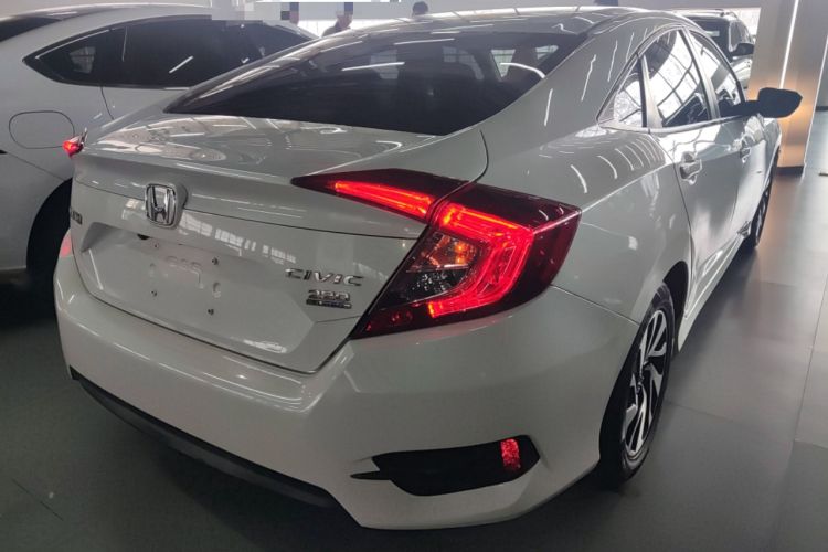 Used Honda Civic 2016 220TURBO CVT Luxury Edition