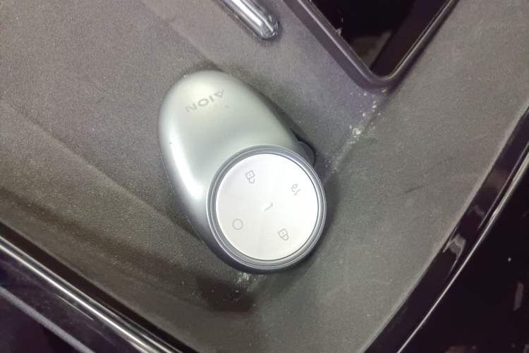 Used AION V 2024 Aion Tyrannosaurus 650 Smart Premium Edition