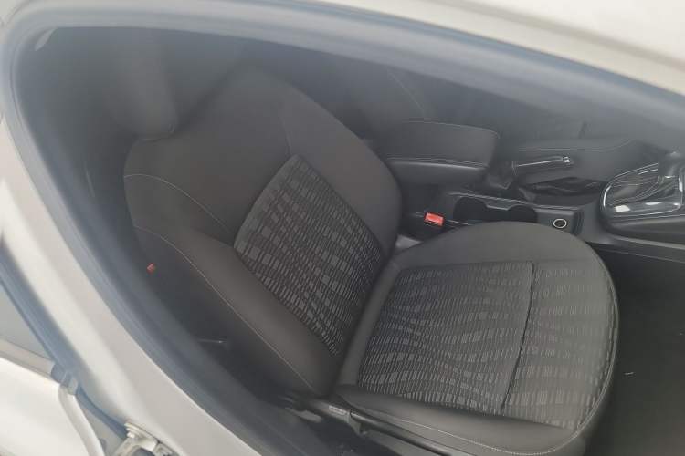 Used Buick Verano 2018 Hatchback 15S Automatic Ambition Model Right Front Seat