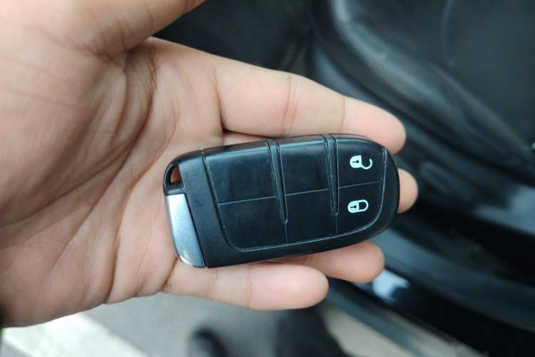 Used Jeep Compass 2017 200T Automatic Family Edition Vehicle Key