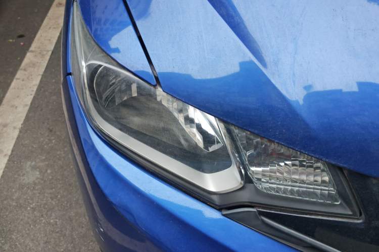 Used Honda Fit 2016 1.5L LX CVT Comfort Model Right Front Headlight